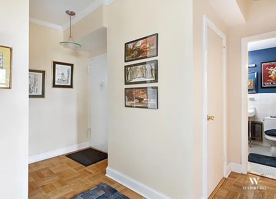 Sold by Warburg | media 12