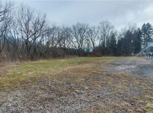 Bennett Blvd, Steubenville, OH 43953