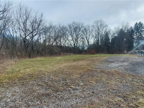 Bennett Blvd, Steubenville, OH 43953