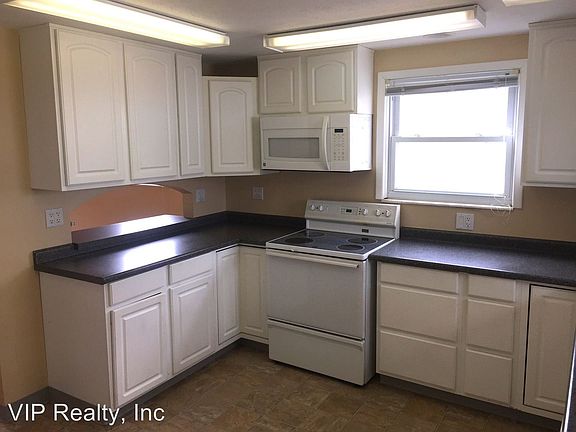 3rd image of 980 Melwood Dr
