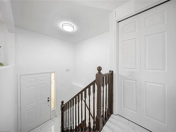 4th image of 89 Ristau Cres