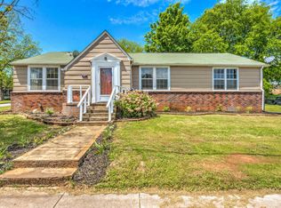 601 N Price St, Sweetwater, TN 37874