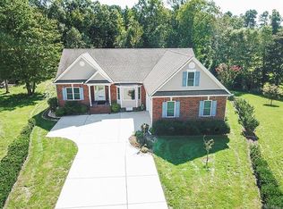 9337 Mission Hills Ln, Chesterfield, VA 23832