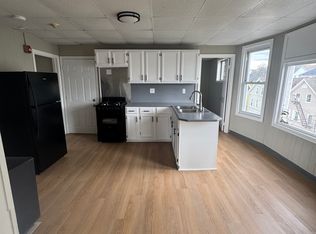 190 Weld St #4, New Bedford, MA 02740