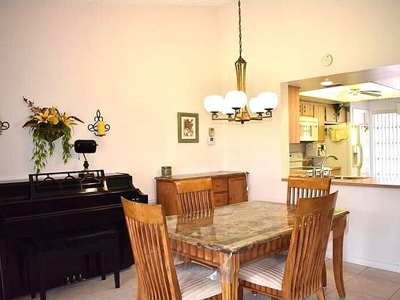5th image of 2050 SW 17th Place