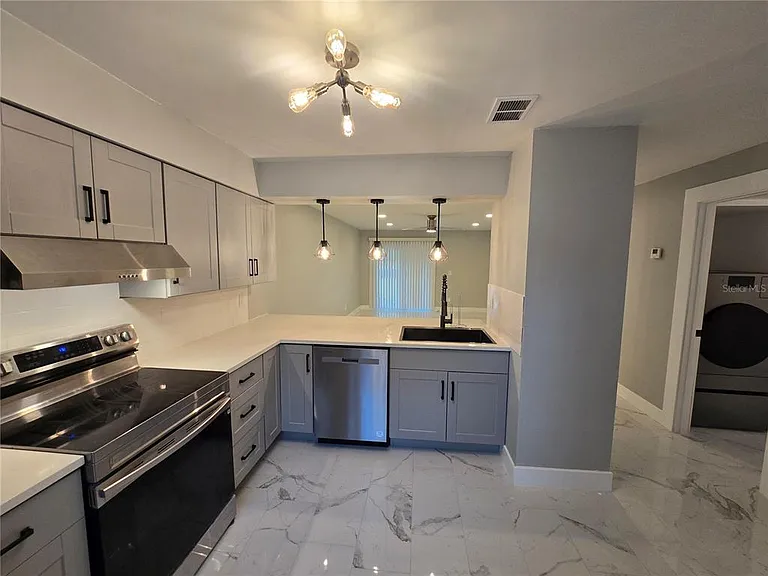 4988 Steel Dust Ln — Photo 8
