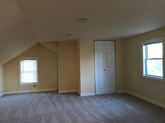 3rd image of 3207 Nottage Ln