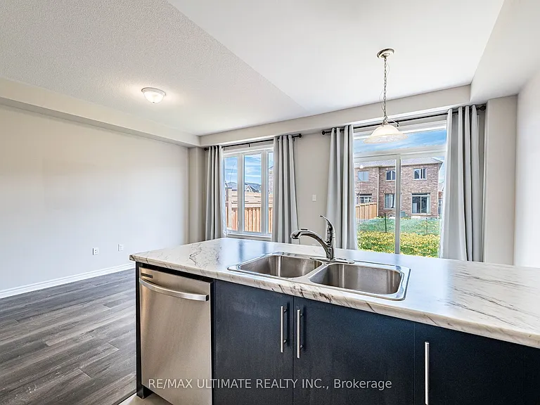 5 Albany St — Photo 20