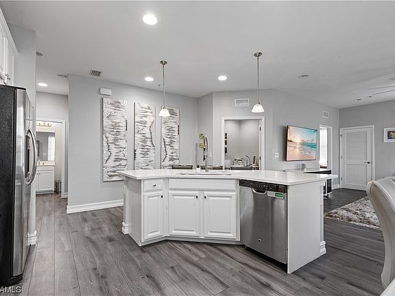 5th image of 8531 Oakshade Cir Unit 202