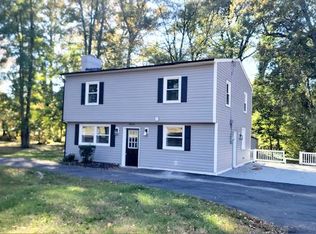 8426 Woodlawn St, Alexandria, VA 22309