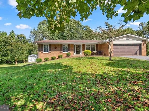 3211 Ben Oak Dr, Huntingtown, MD 20639