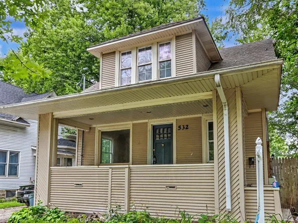 532 N 7th St, Dekalb, IL 60115