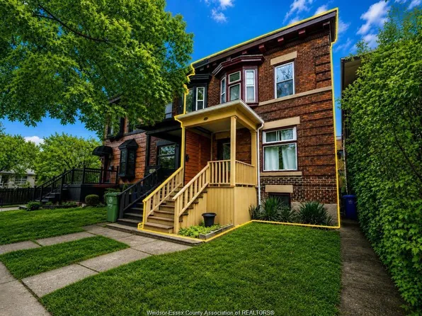 426 Bruce Ave, Windsor, ON N9A 4W7