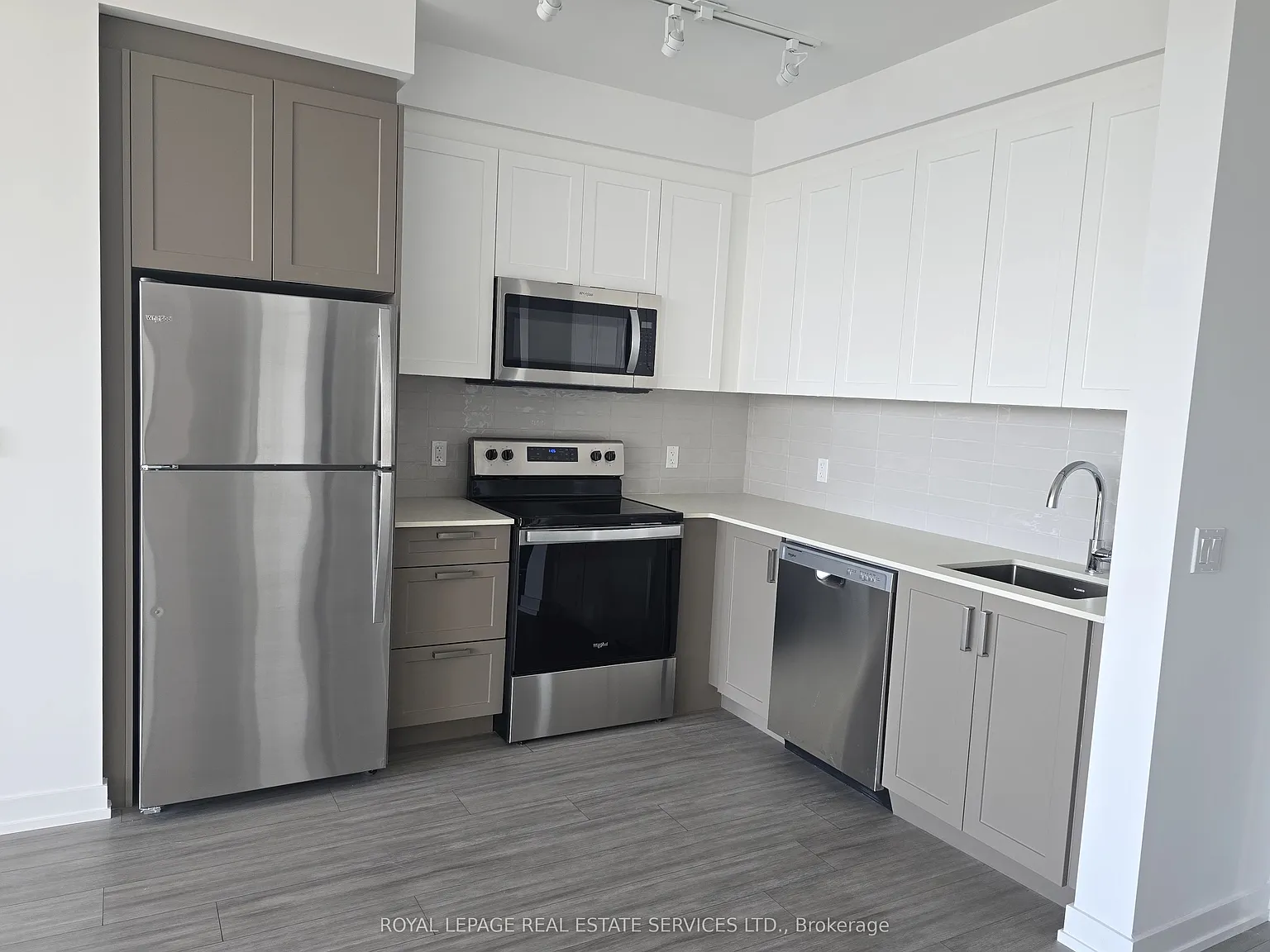 2 bed, $3,150 — Photo 2