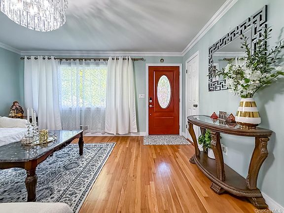 5th image of 49 Meadow Road
