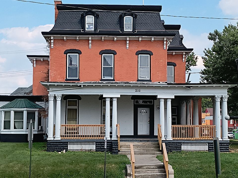 1st image of 211 S Monroe St #9