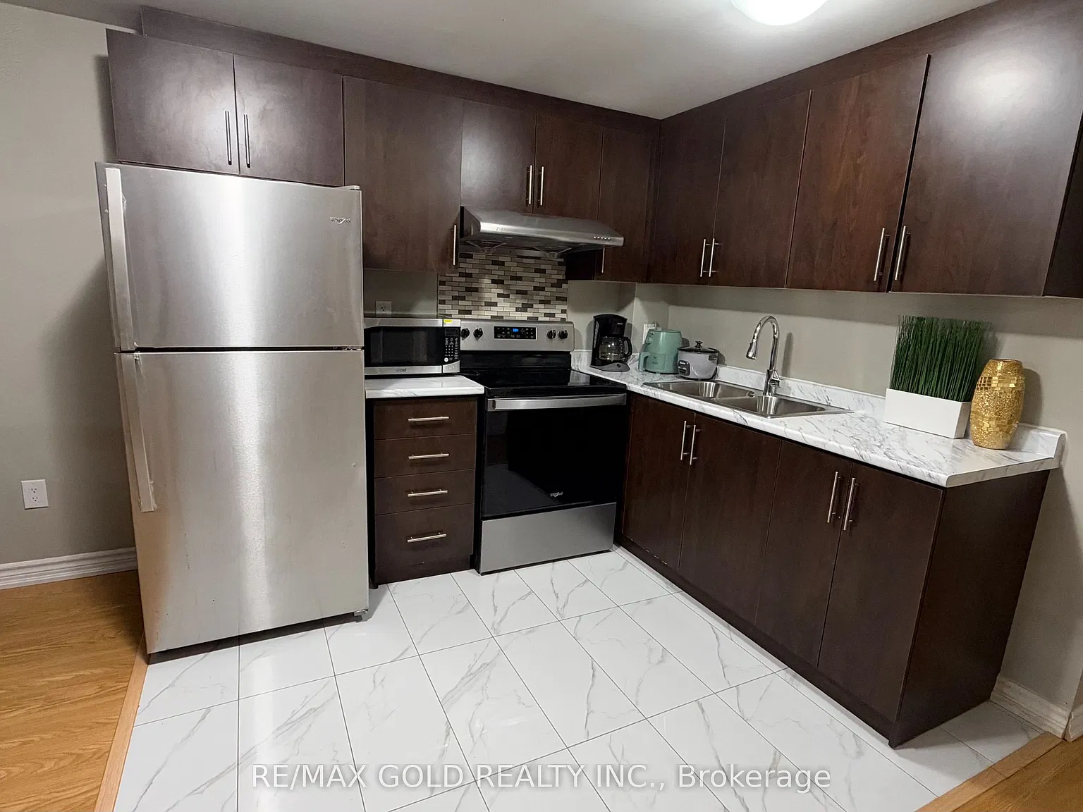 2 bed, $2,000 — Photo 3