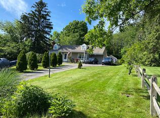 220 Seegar Rd, Pittsburgh, PA 15241