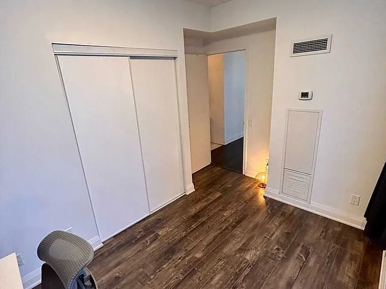 60 Byng Ave #910 — Photo 16