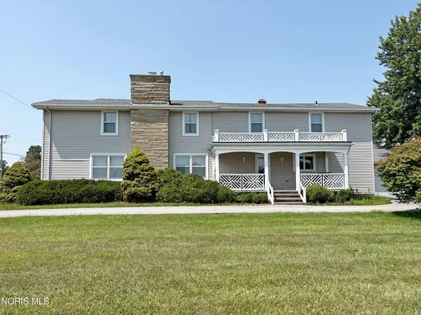 16010 W Poe Rd, Bowling Green, OH 43402