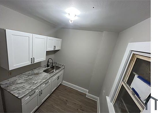 3rd image of 83 S Princeton Ave
