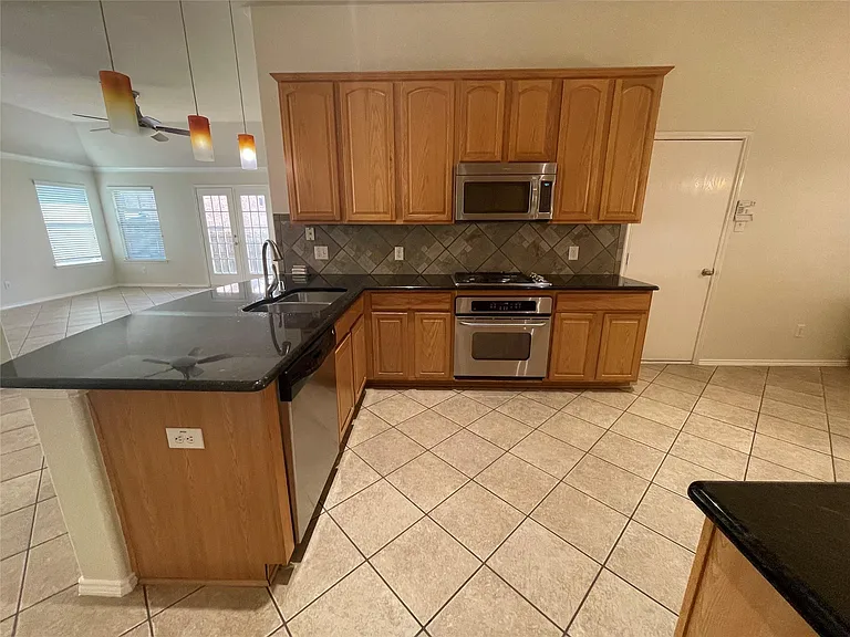 11920 Brownwood Dr — Photo 16