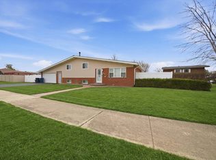 10725 S Rutherford Ave, Worth, IL 60482