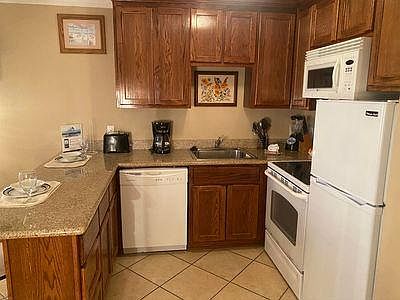 4th image of 10811SA N Luis Pass Rd #1203