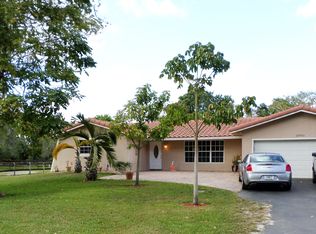 13701 SW 26th St, Davie, FL 33325