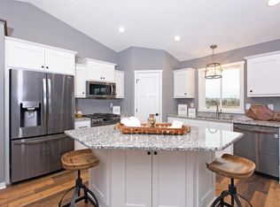 33005 Fenway Ave, Stacy, MN 55079