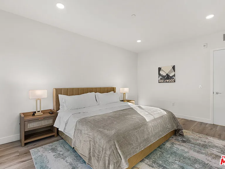 4806 Sylmar Ave #Penthouse 2 — Photo 40