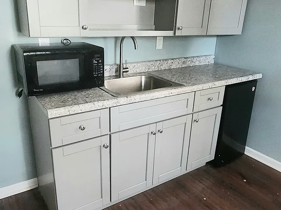 2767 Kennedy Blvd #4