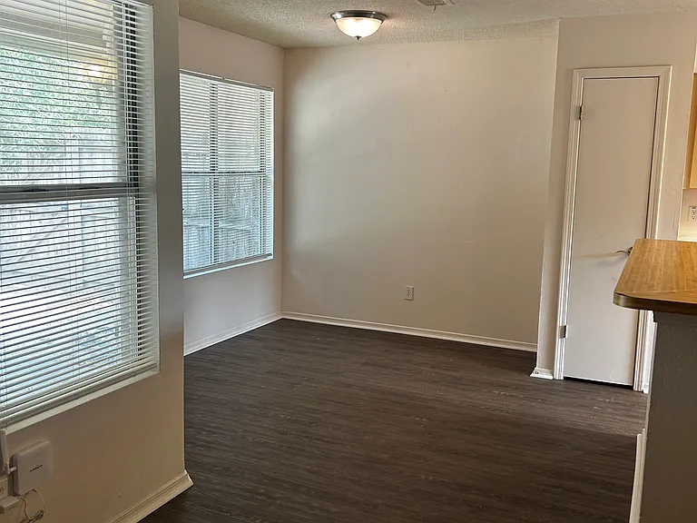 92 Valtameri Ct — Photo 3