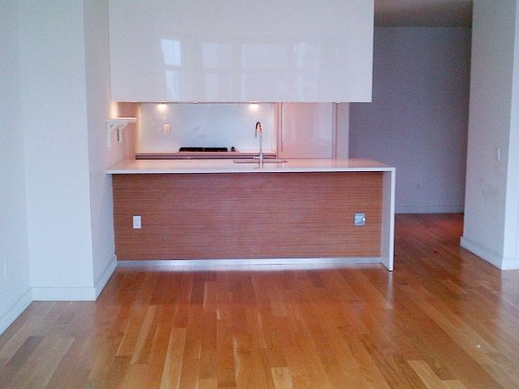 3rd image of 555 W 59th St APT 22C