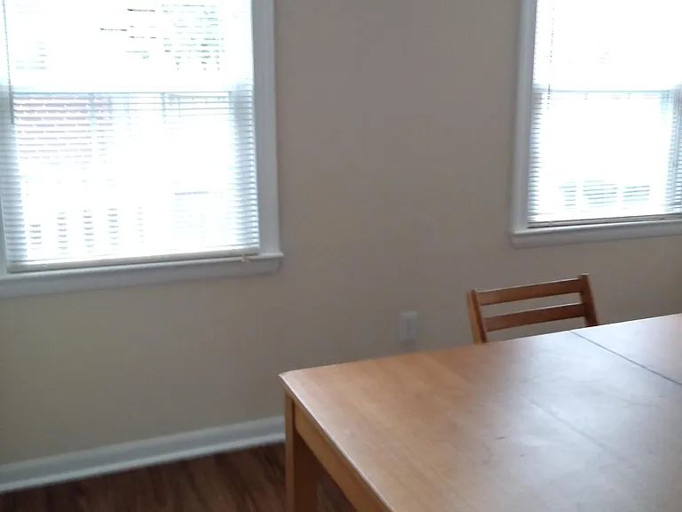 508 E Windsor Ave #B — Photo 8