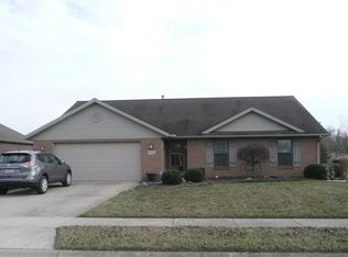 3201 Sioux Dr, Piqua, OH 45356