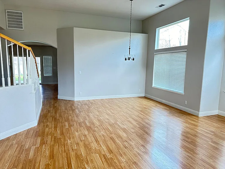 3517 Sharon Ave — Photo 4