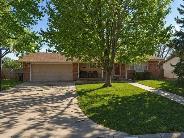 10221 W Binter Ave, Wichita, KS 67212