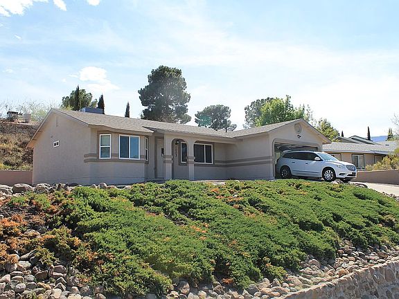 2nd image of 1003 E Cherry Hills Way