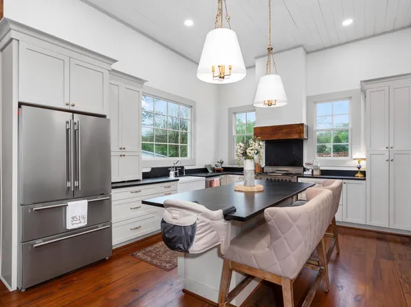 59 Gin St, Springville, AL 35146