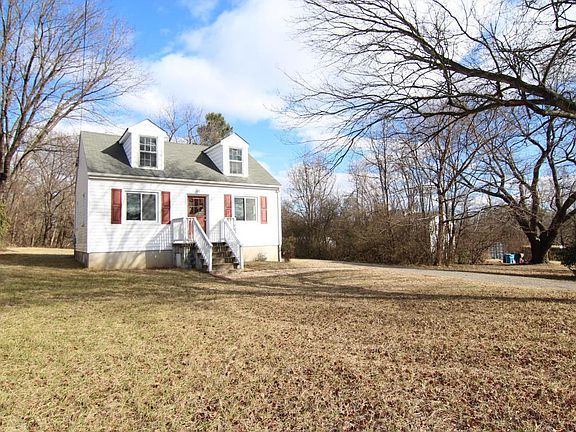 2nd image of 1603 24th St NE