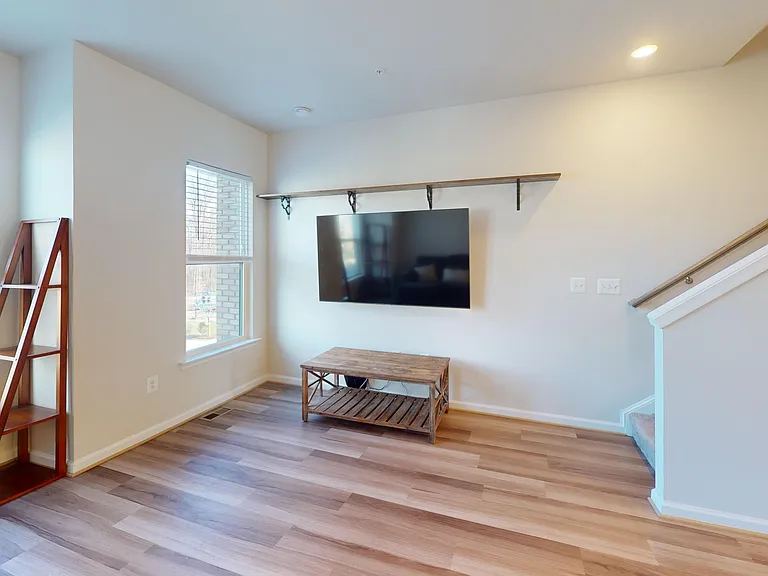 3485 Cormorant Dr — Photo 11