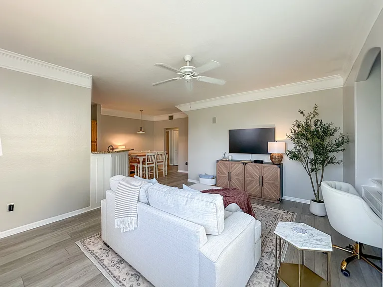 5006 Mangrove Aly #10-101 — Photo 7