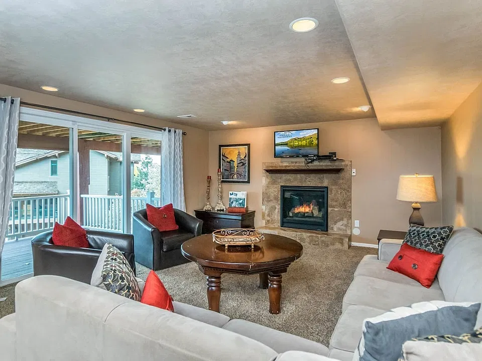 2331 E Bear Hills Dr #ID1643600P