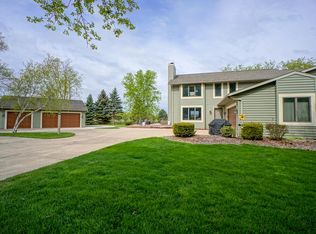 W342N4837 Oak Ln, Nashotah, WI 53058