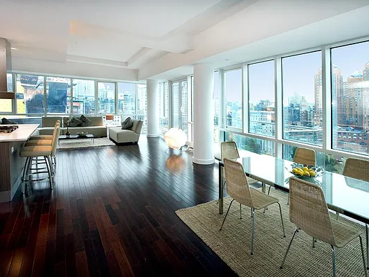 Sold by Sotheby's International Realty | media 4