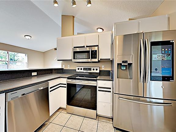 5th image of 3004 India Palm Dr