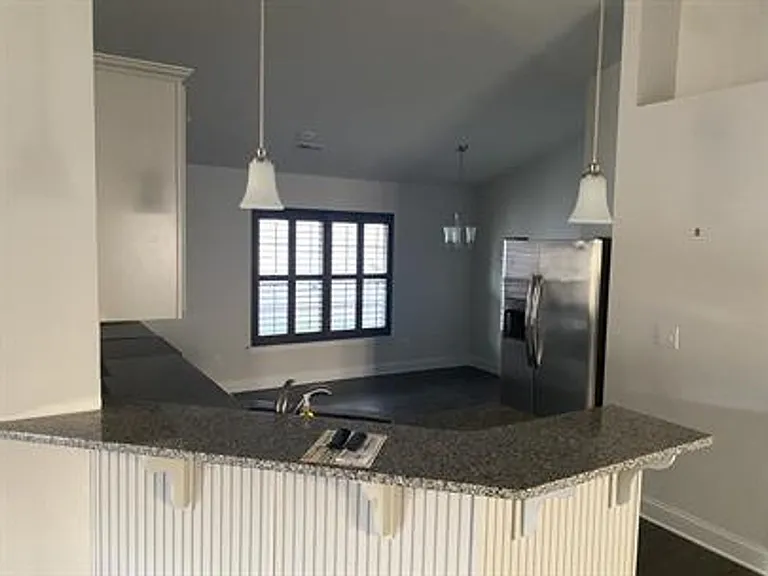 2413 Bell Manor Dr SW — Photo 11
