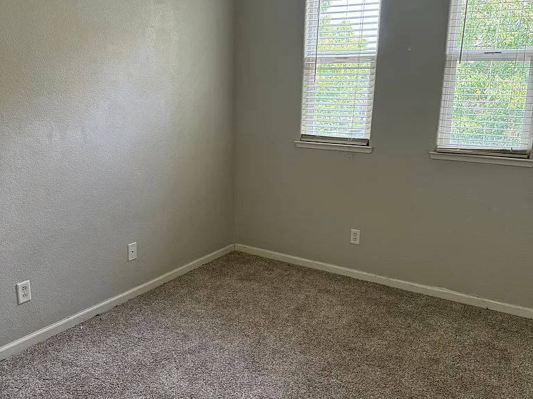 6 Mantauk Point Pl — Photo 7