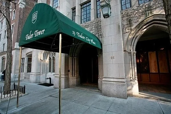 Sold by Town Residential | media 6